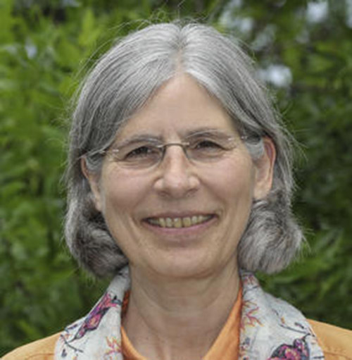 Head shot photo of Clara Deser